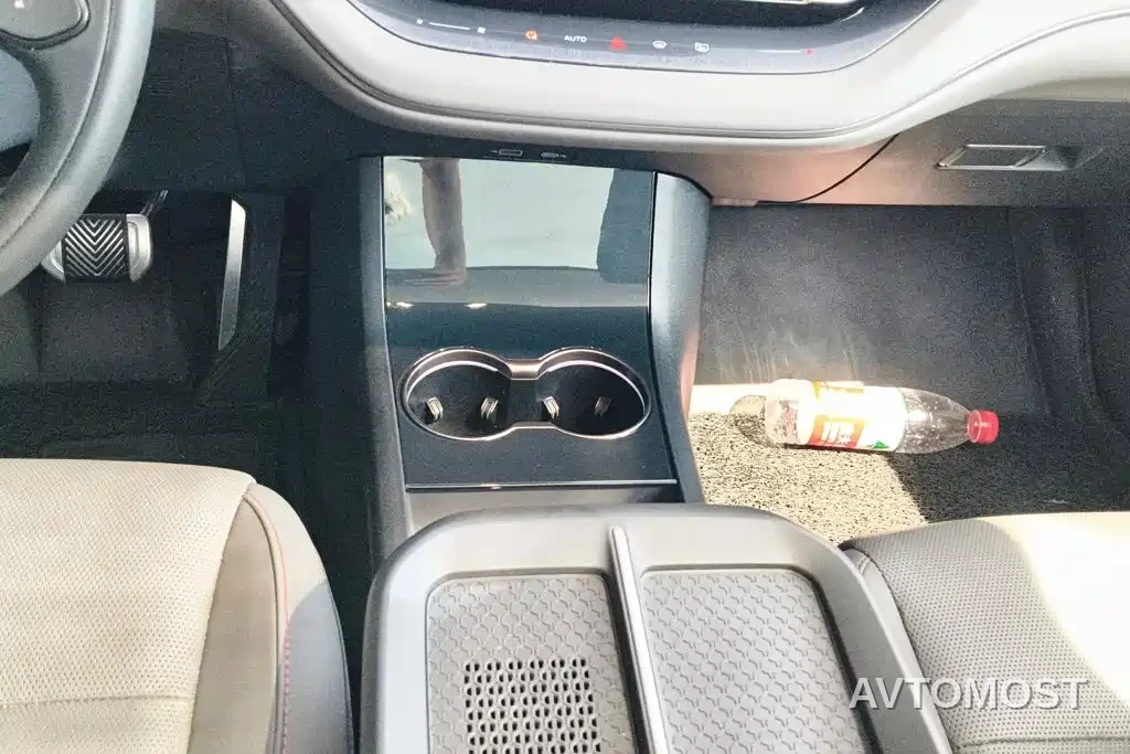 Hongqi EH7 2025 640 AWD Smart Selection Edition — фото 15