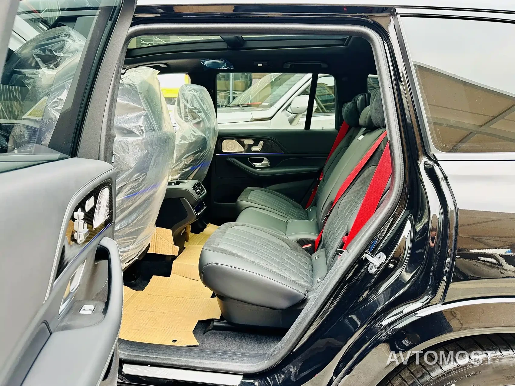Mercedes-Benz GLS AMG 2024 AMG GLS 63 4MATIC+ — фото 10