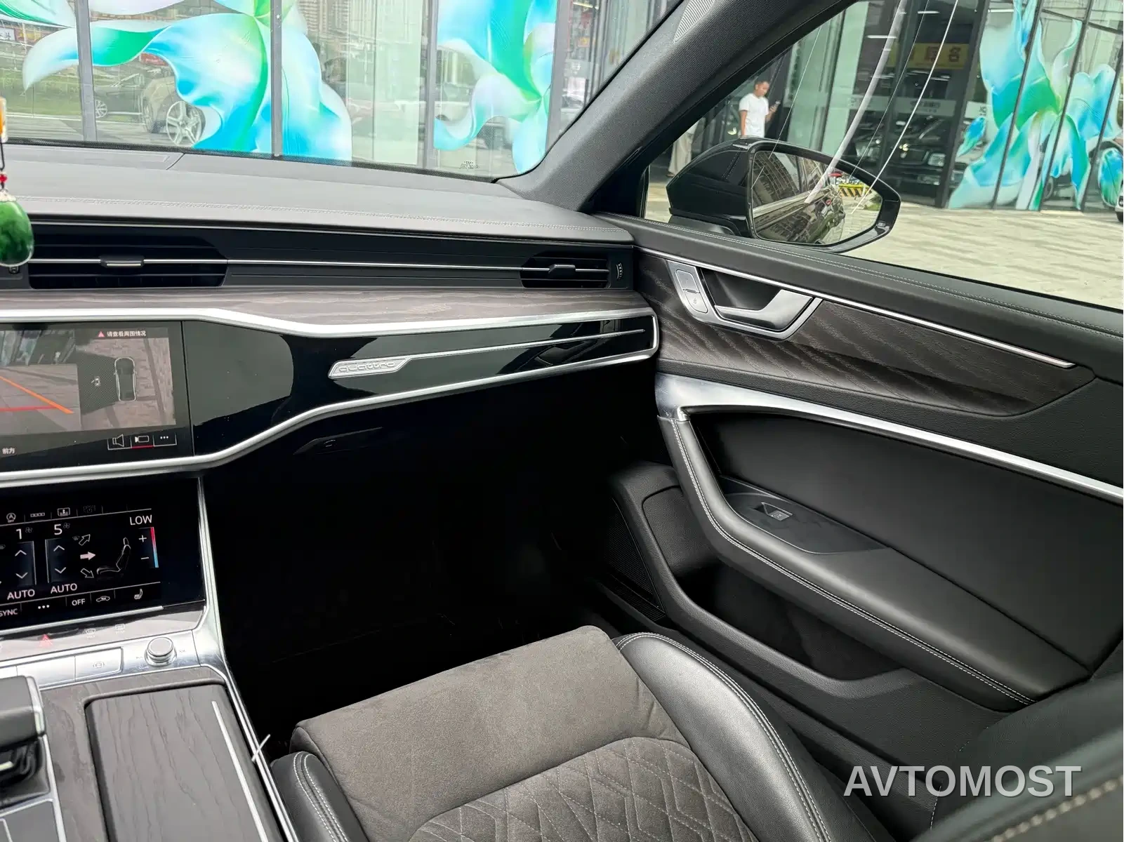 Audi A6L 2024 55 TFSI quattro Exclusive Dynamic — фото 26