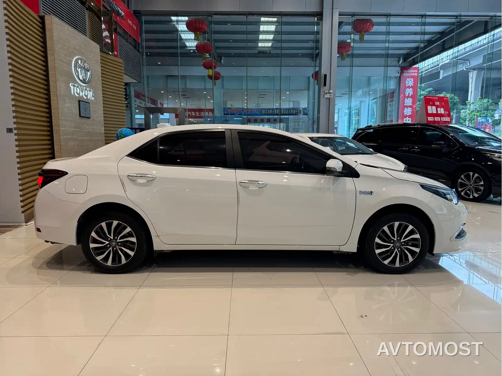 Toyota Corolla Twin Engine E+ 2020 1.8L E-CVT Comfort Edition — фото 5