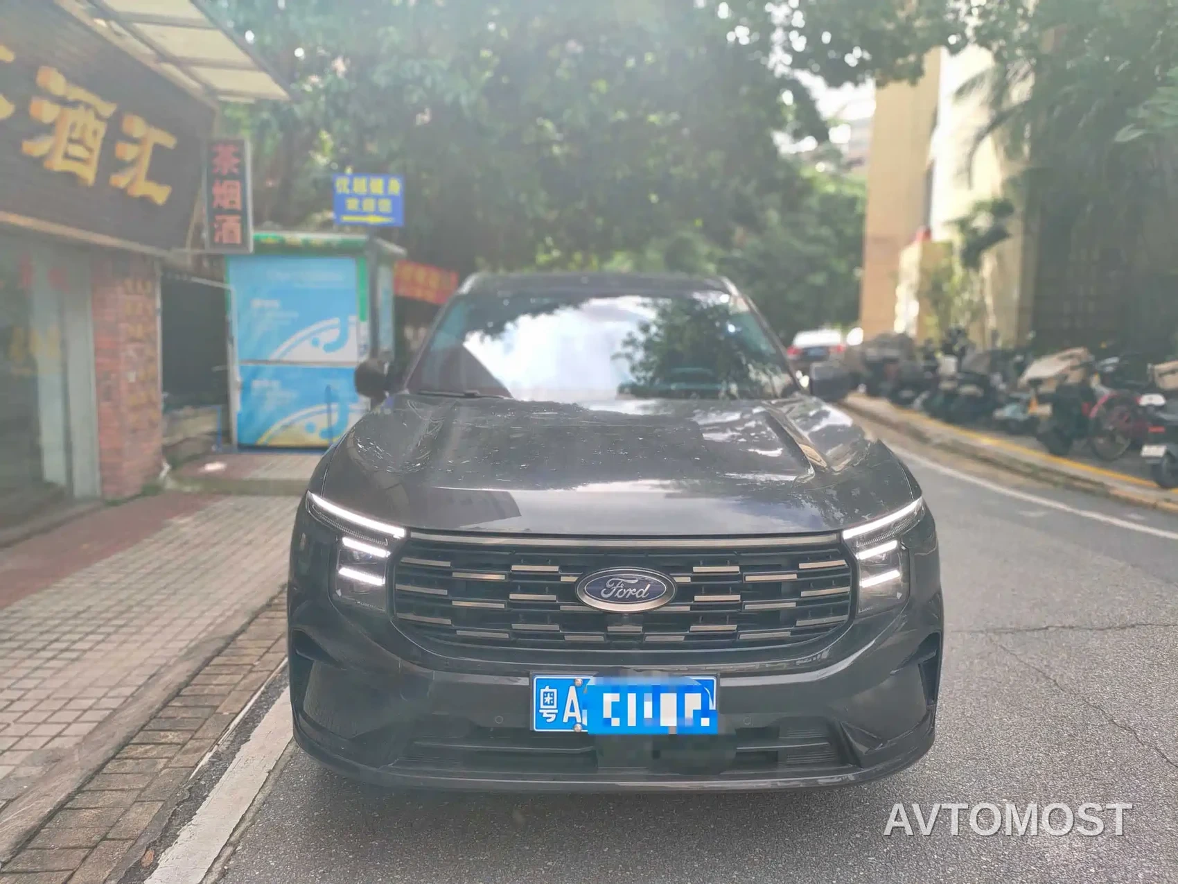 Ford Edge 2023 Edge L 2.0T EcoBoost E Hybrid AWD 7-Seater Premium — фото 2