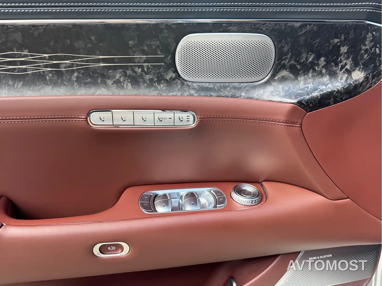 Genesis G90 2023 3.5T Flagship Version — фото 16