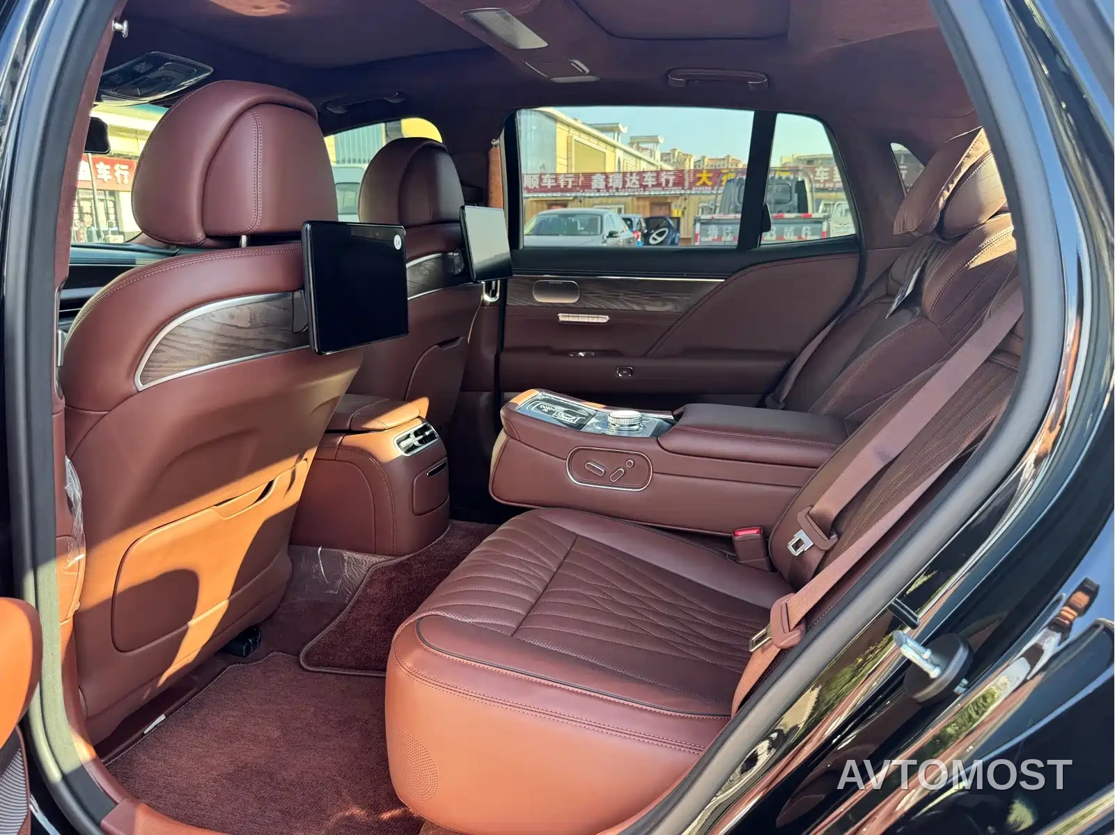 Genesis G90 2023 3.5T Flagship Version — фото 8