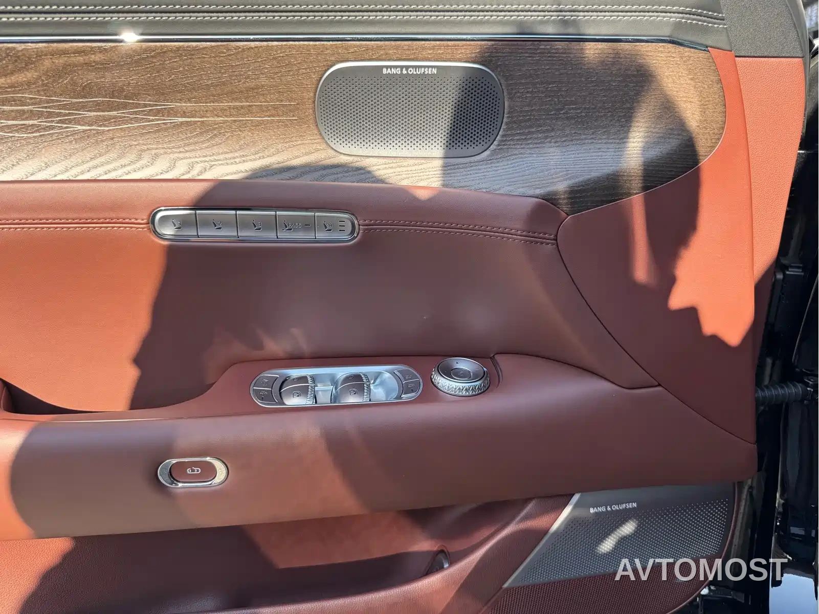 Genesis G90 2023 3.5T Flagship Version — фото 12