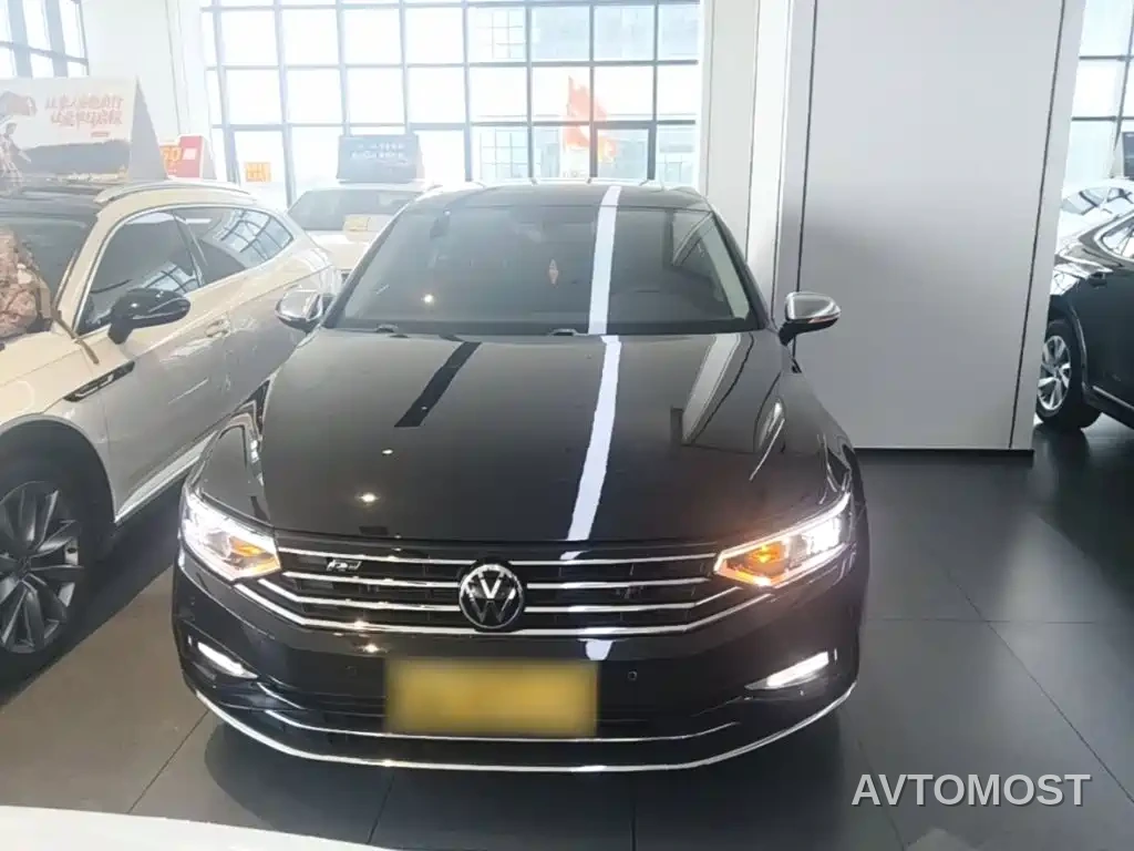 Volkswagen Magotan 2020 330TSI DSG Leading — фото 2