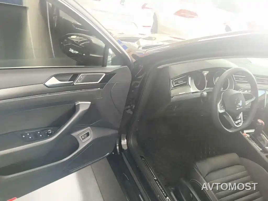 Volkswagen Magotan 2020 330TSI DSG Leading — фото 15