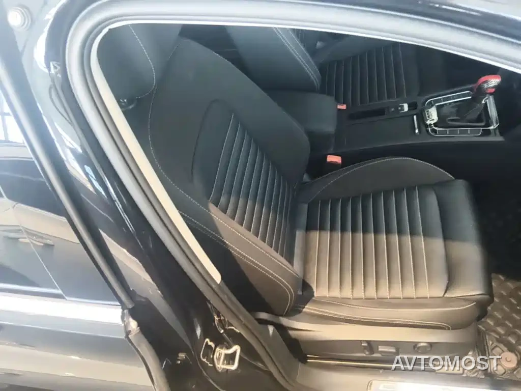 Volkswagen Magotan 2020 330TSI DSG Leading — фото 24