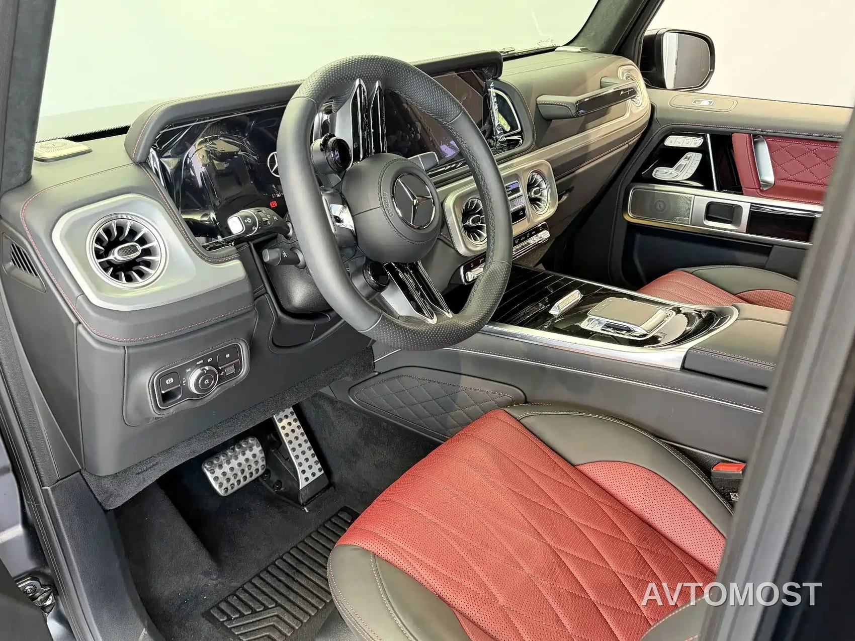 Mercedes-Benz G-Class AMG 2025 AMG G 63 — фото 3