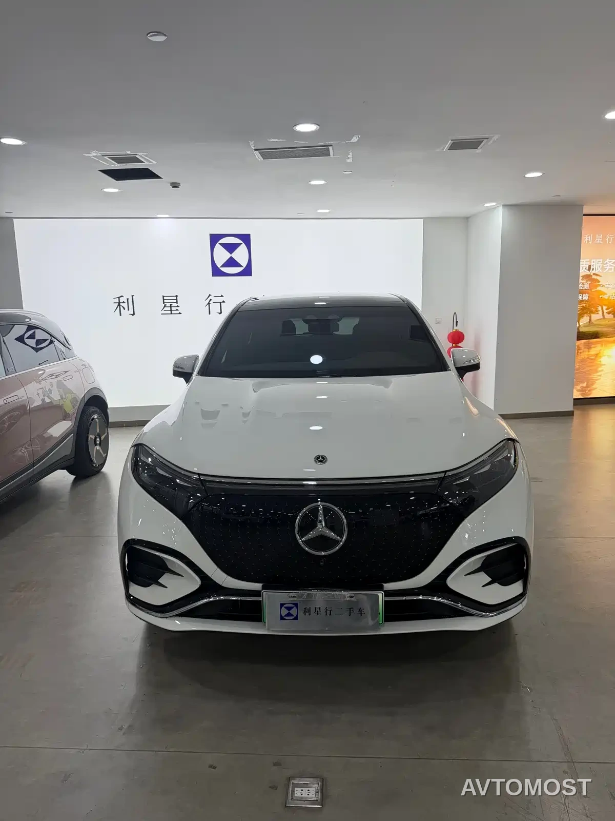 Mercedes-Benz EQS SUV 2023 450+ — фото 2