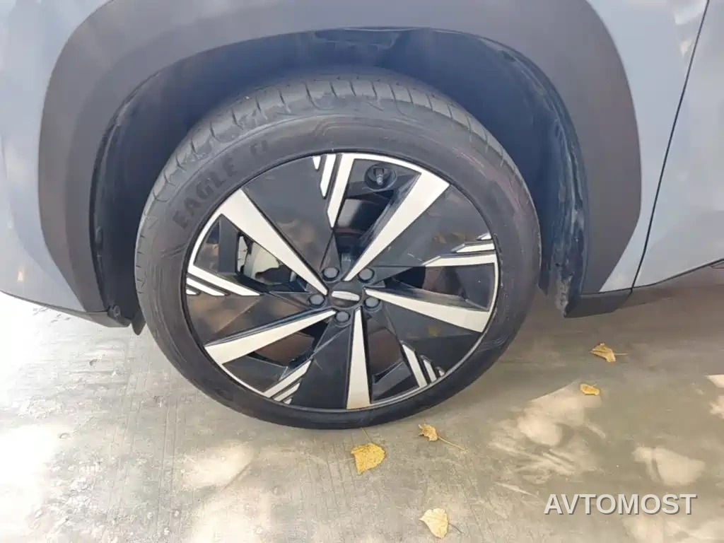 Geely Boyue L 2023 1.5TD DCT Luxury Model — фото 20