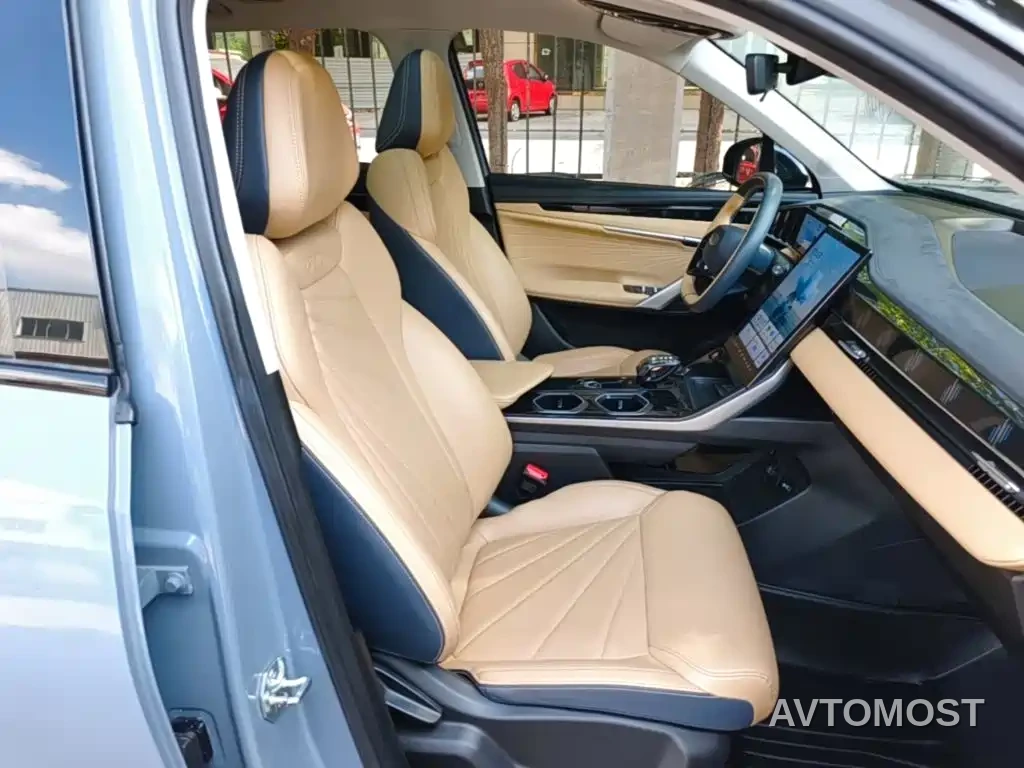 Geely Boyue L 2023 1.5TD DCT Luxury Model — фото 22