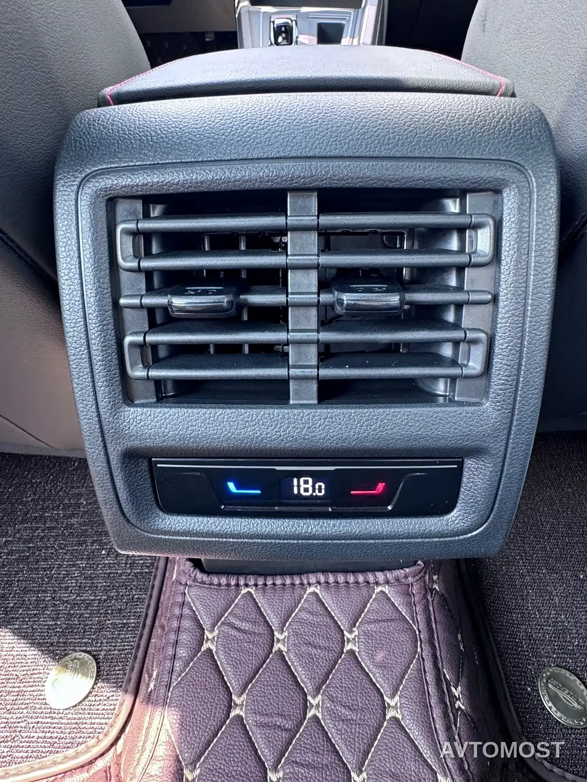 Volkswagen Golf GTI 2025 380TSI DSG GTI — фото 16