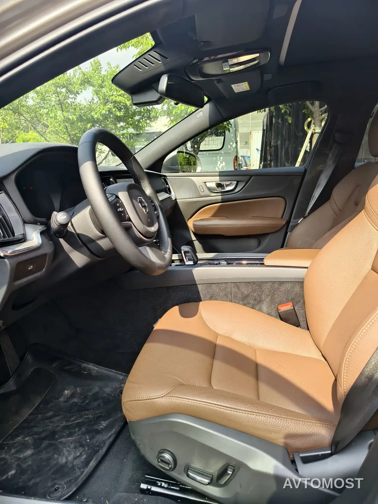 Volvo S60 2024 B4 Elegance Luxury Edition — фото 7