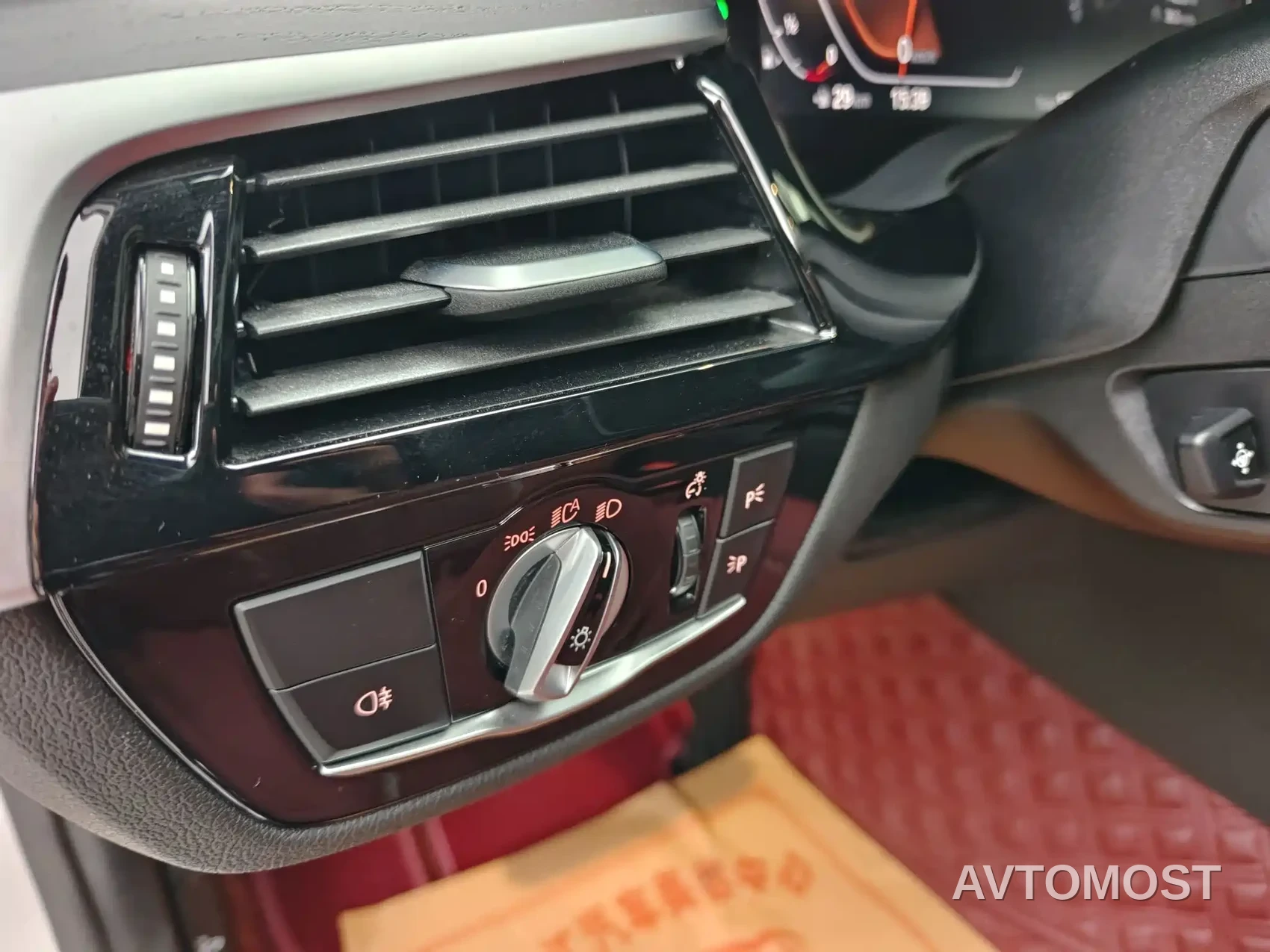 BMW 5 Series 2023 Facelift 530Li Leading M Sport Package — фото 9