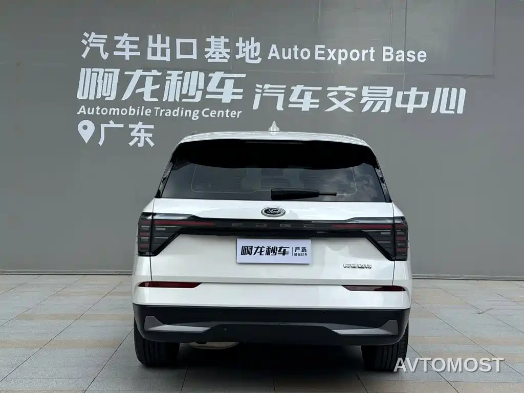 Ford Edge 2023 Edge L 2.0T EcoBoost FWD 7-Seater Luxury — фото 4