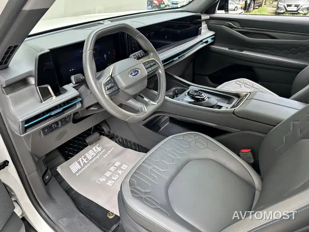 Ford Edge 2023 Edge L 2.0T EcoBoost FWD 7-Seater Luxury — фото 10