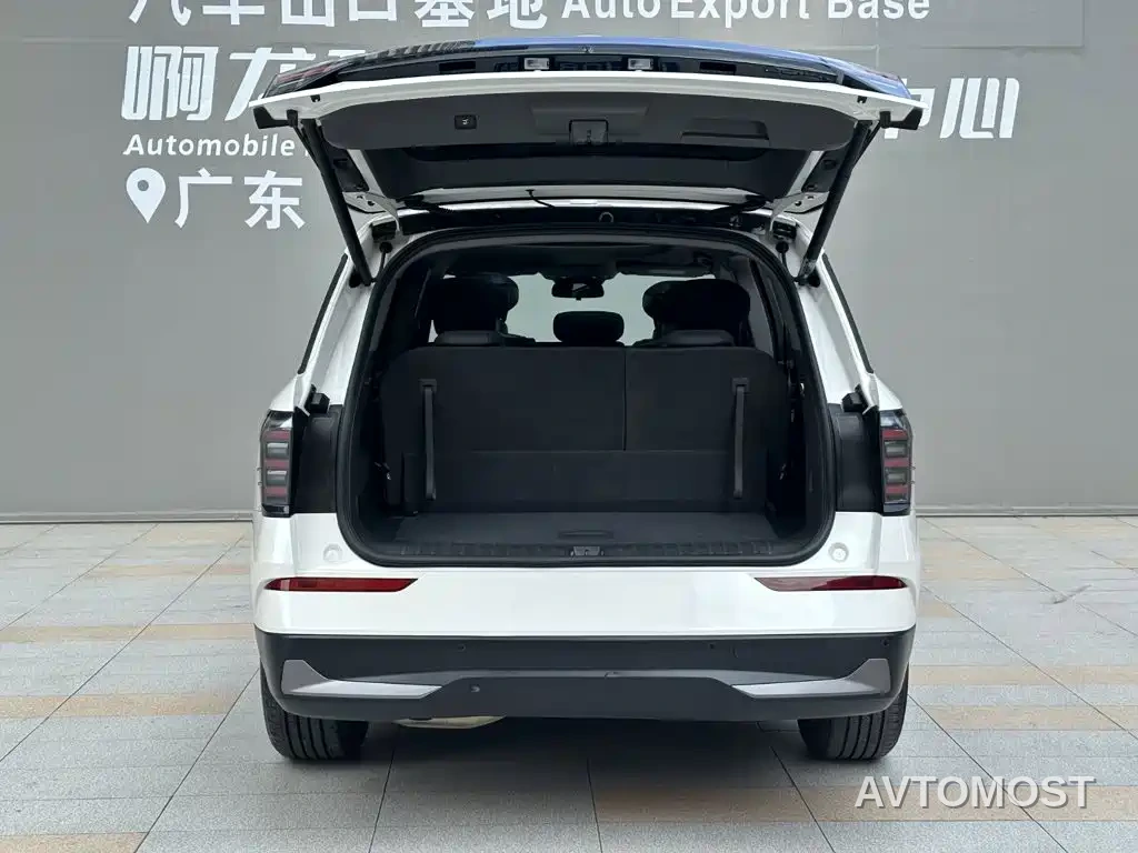Ford Edge 2023 Edge L 2.0T EcoBoost FWD 7-Seater Luxury — фото 13