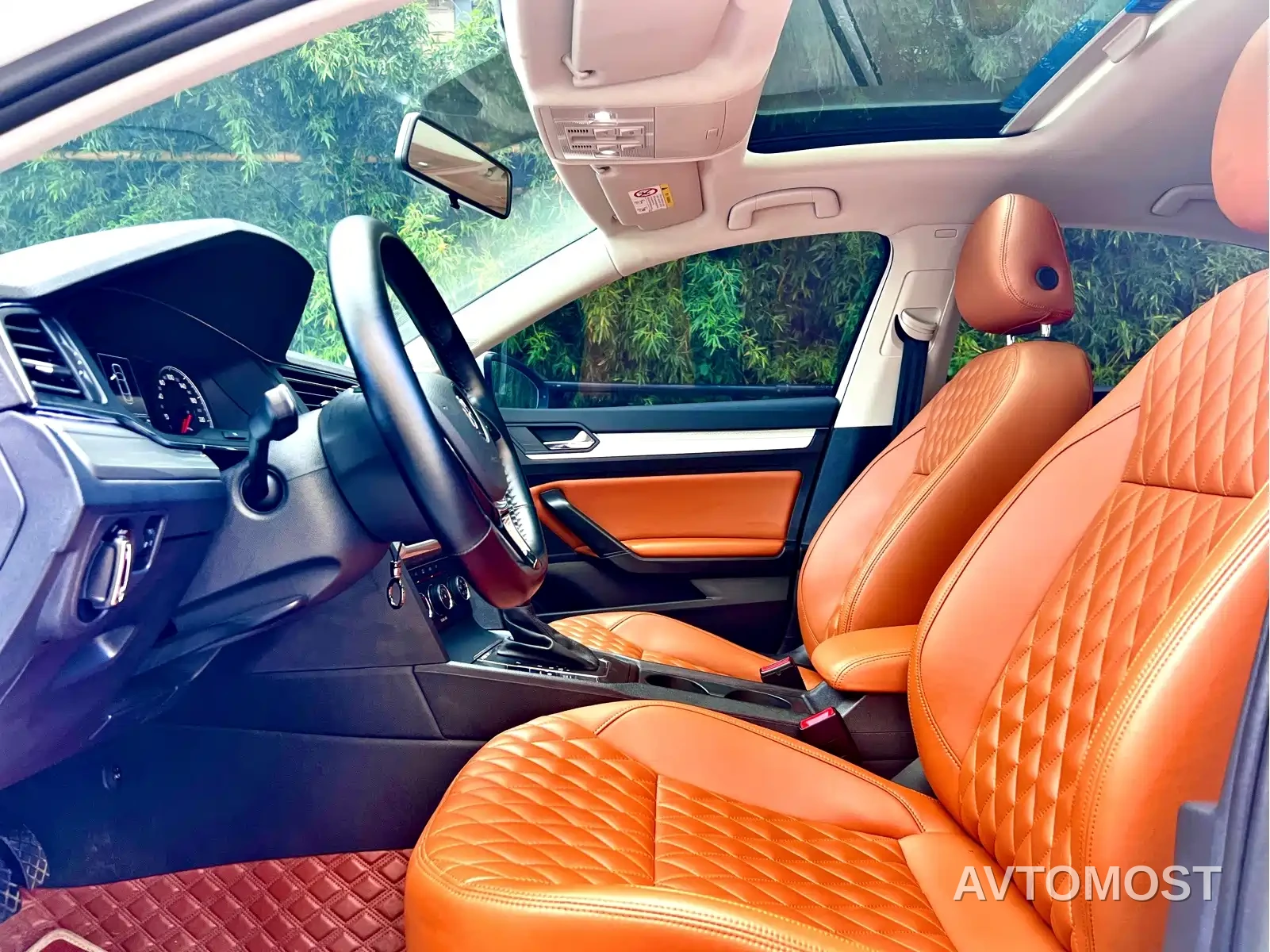 Volkswagen Lamando 2021 280TSI DSG Comfort Edition — фото 9