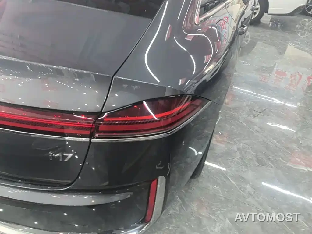 Roewe M7 DMH 2025 1.5T 115km Mid-range — фото 3