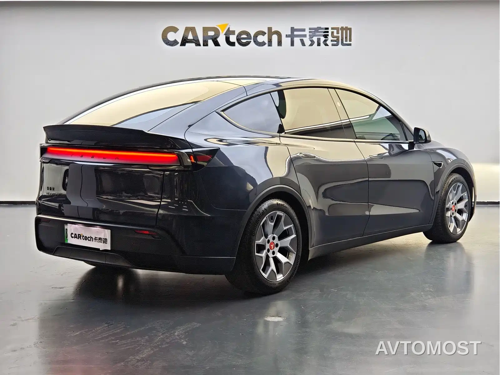 Tesla Model Y L 2025 Facelift Long Range AWD — фото 4