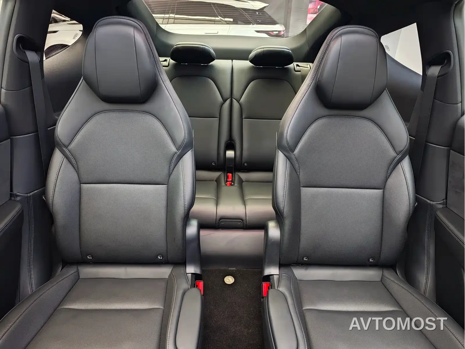 Tesla Model Y L 2025 Facelift Long Range AWD — фото 14