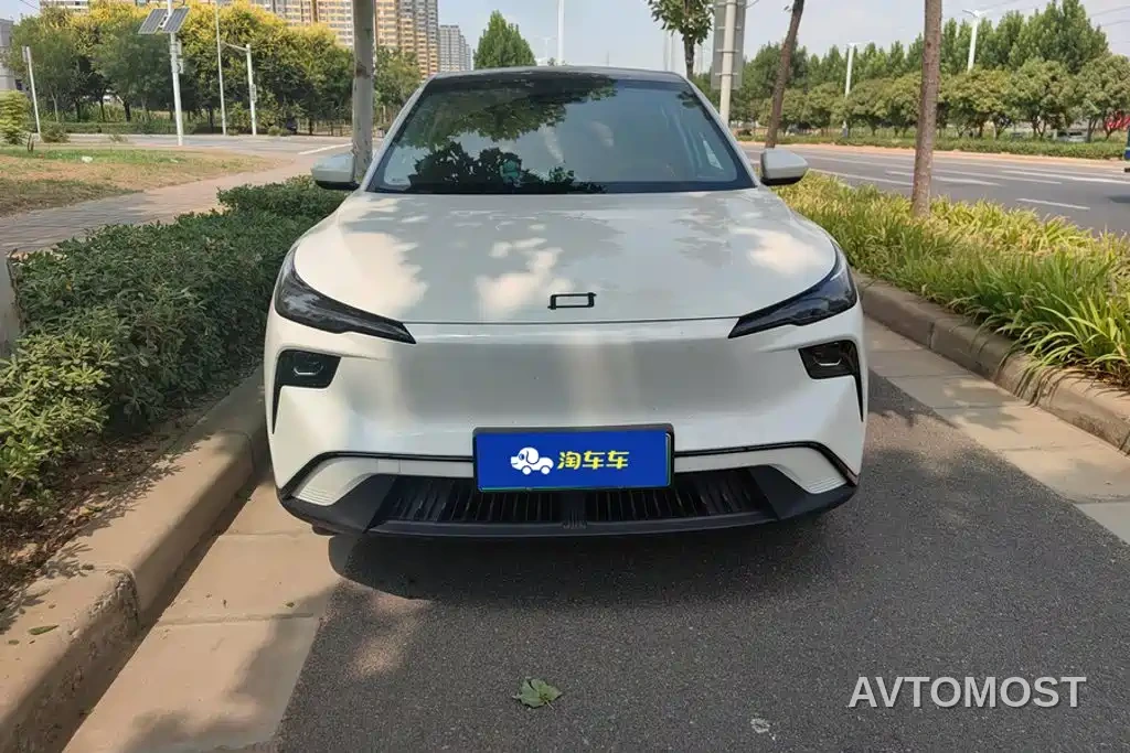Besturn Yueyi 03 2025 Model 565km Enjoy Edition — фото 2