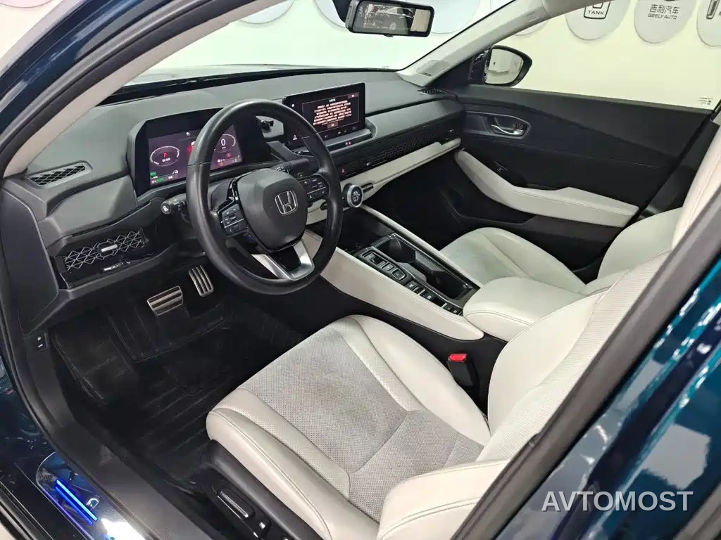 Honda Accord New Energy 2023 2.0L e:PHEV Flagship Edition — фото 9