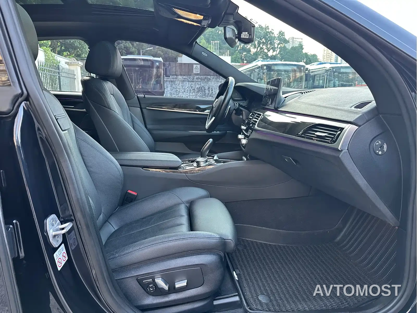 BMW 6 Series GT 2022 Model 630i M Sport Package — фото 6