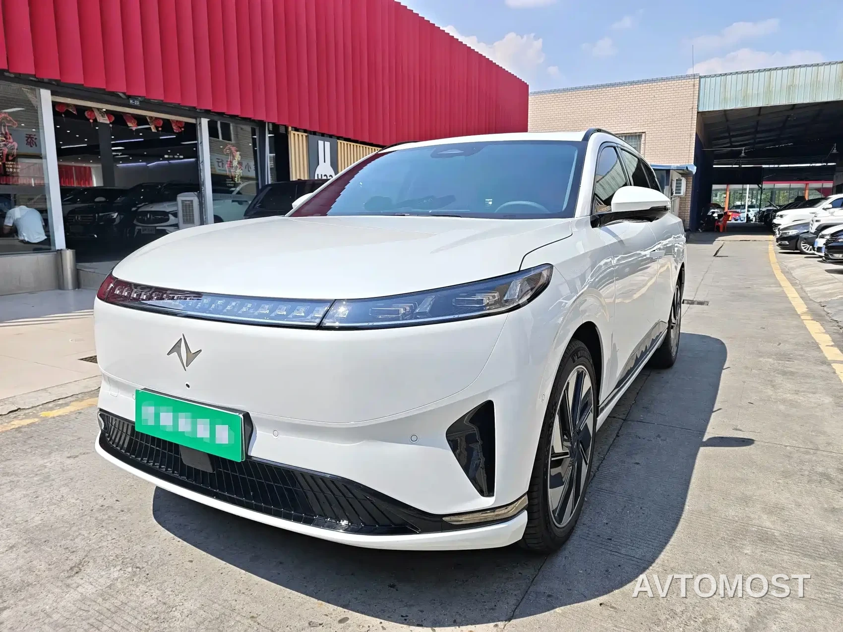 Dongfeng Yipai eπ008 2025 636Ultra Ruyi Edition 5-Seater — фото 1