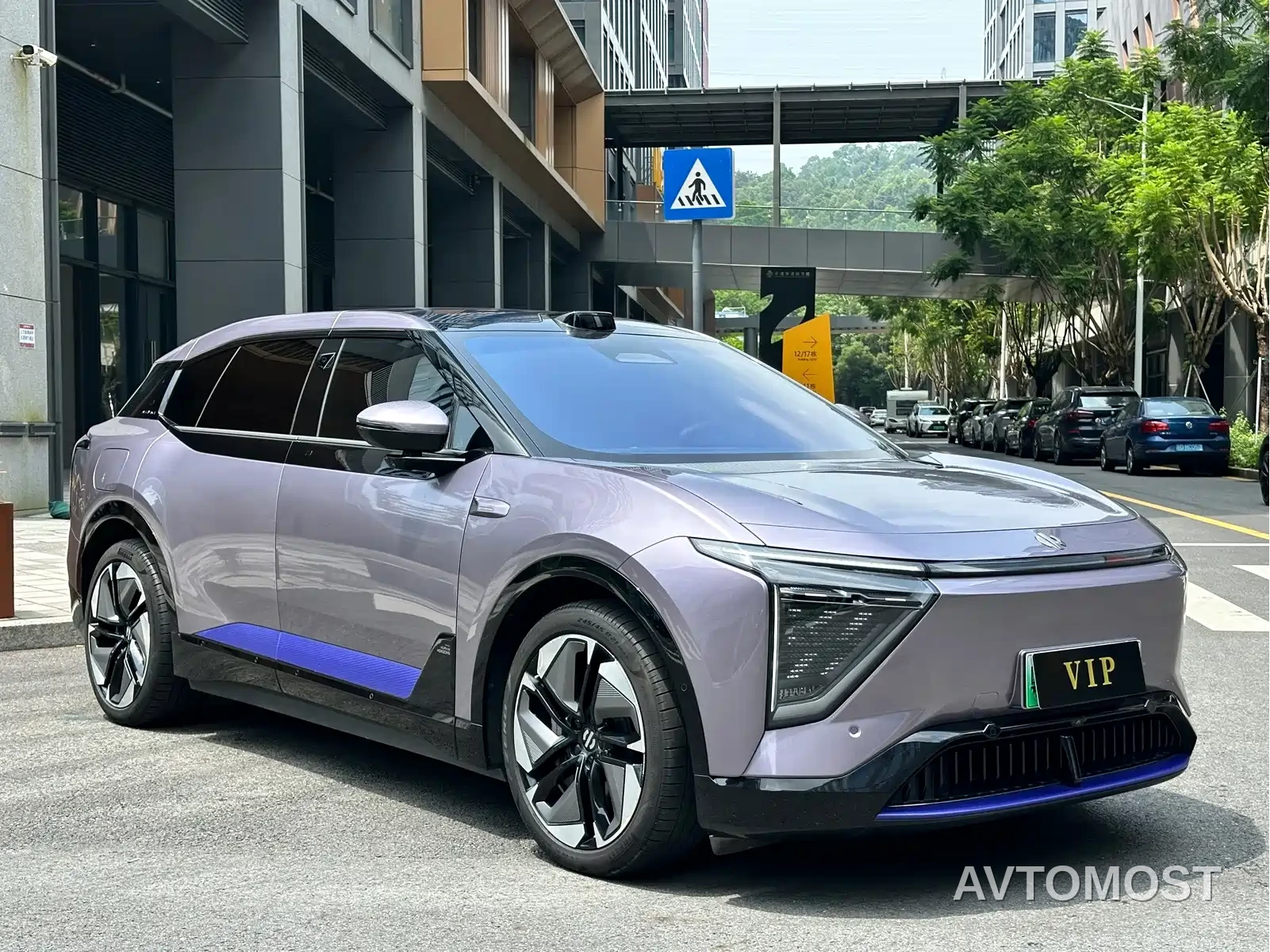 HiPhi Y 2023 560km Elite Edition — фото 3