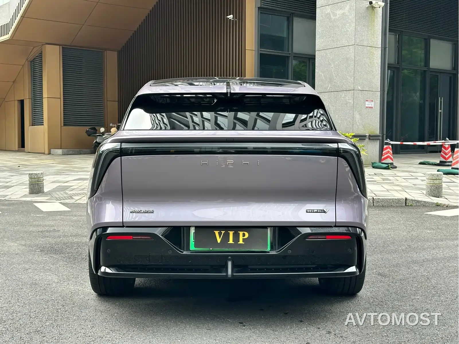 HiPhi Y 2023 560km Elite Edition — фото 5