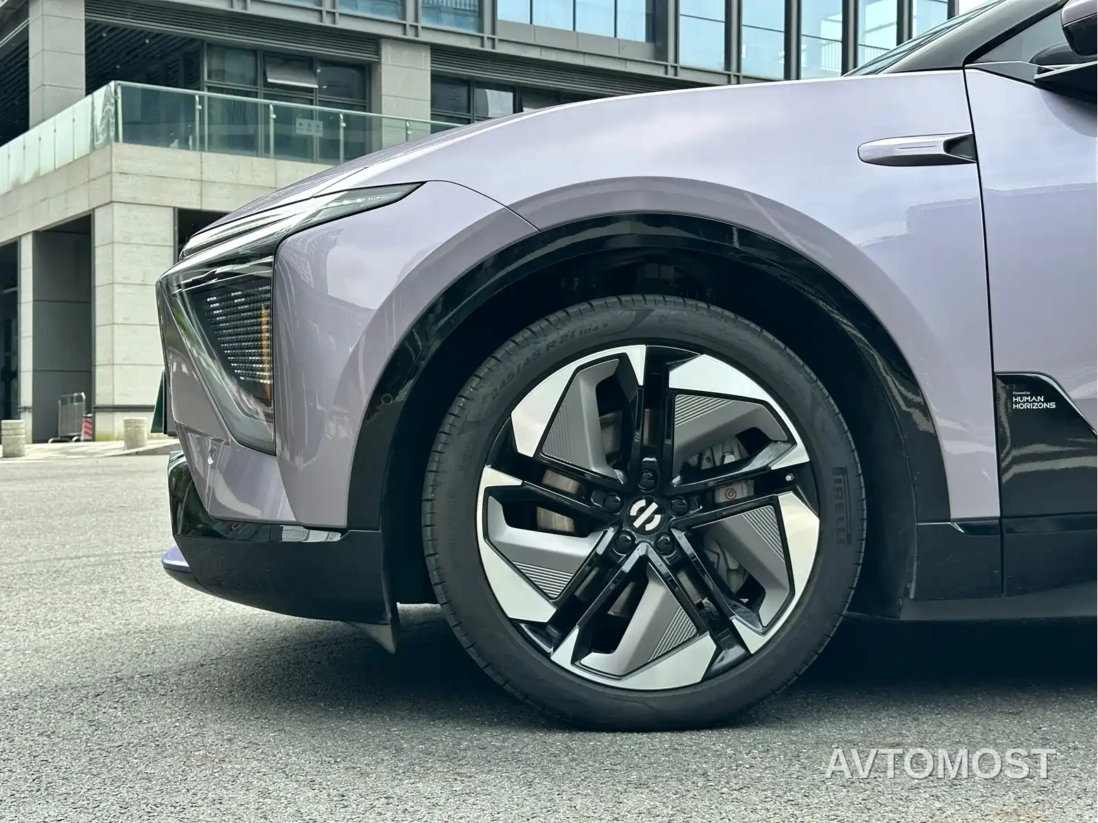HiPhi Y 2023 560km Elite Edition — фото 30