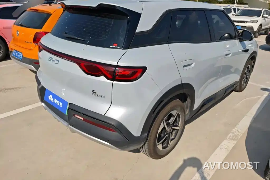 BYD Yuan UP 2024 301KM Leading Edition — фото 3