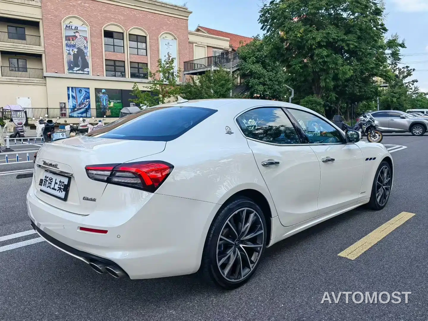 Maserati Ghibli 2021 2.0T Edge Edition — фото 8