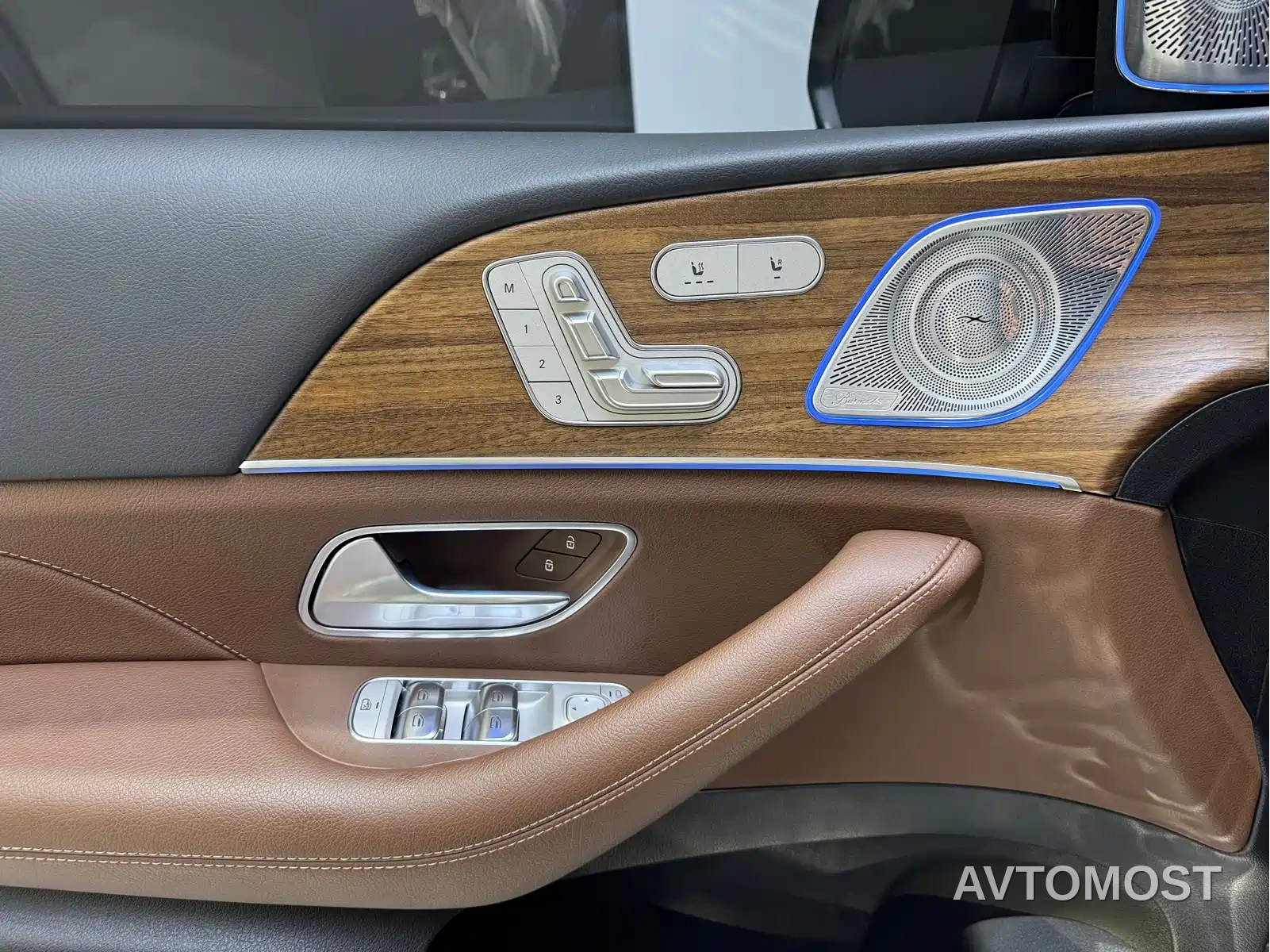 Mercedes-Benz GLS 2024 Model GLS 450 4MATIC Dynamic — фото 11