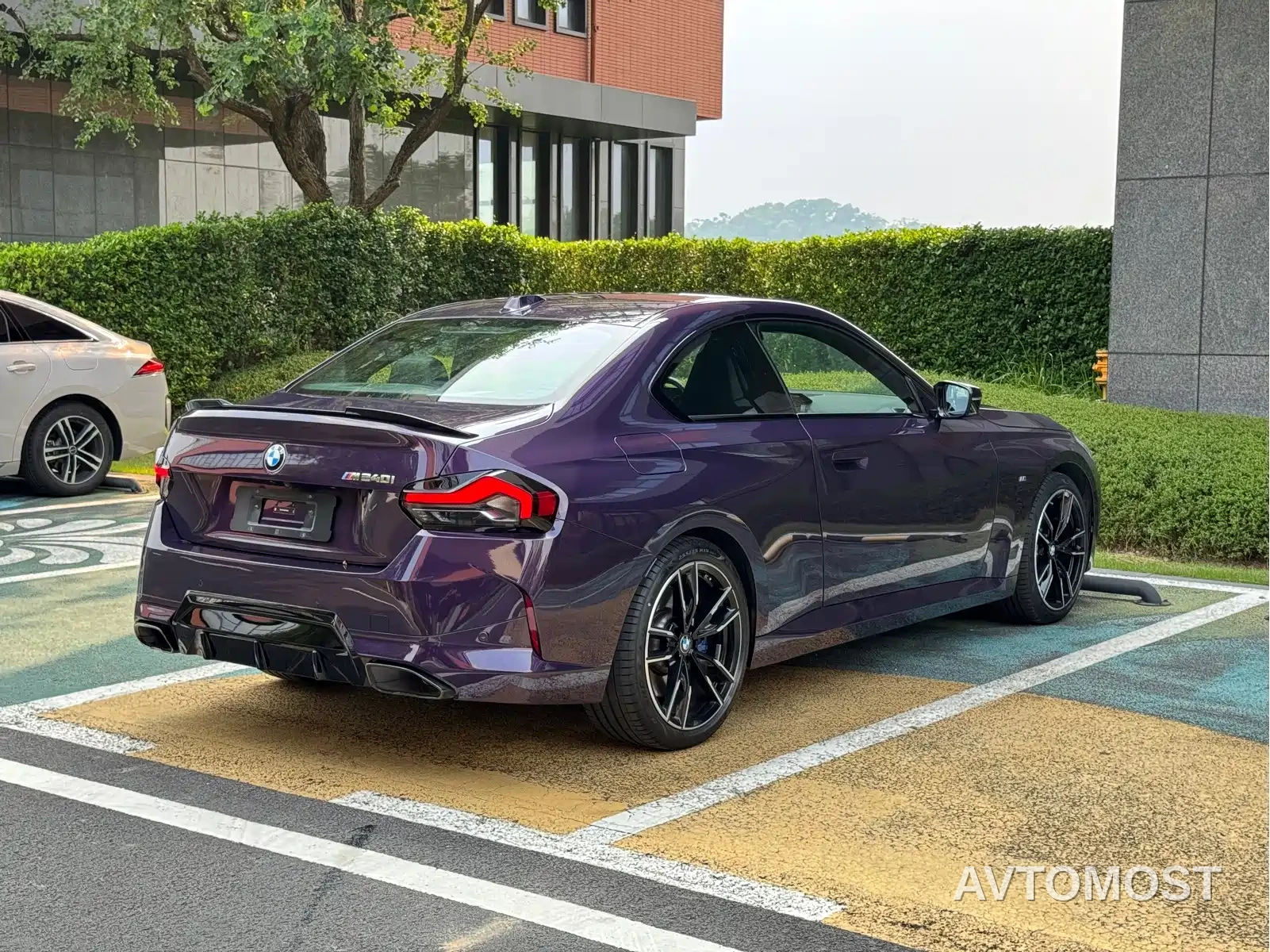 BMW M240i 2025 M240i xDrive — фото 15