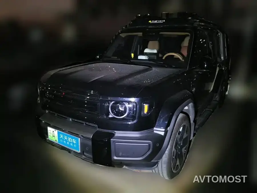 iCAR V27 2026 200KM AWD Falcon 500