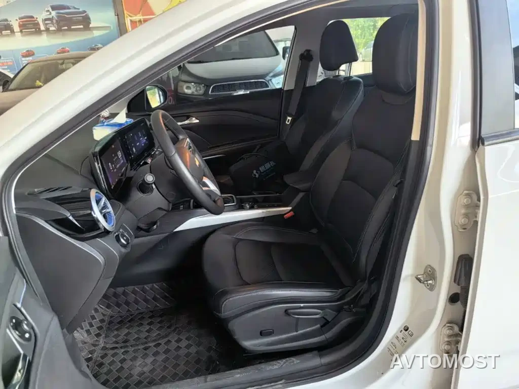 Chevrolet Monza 2023 1.3T Mild Hybrid Automatic Premium Edition — фото 15