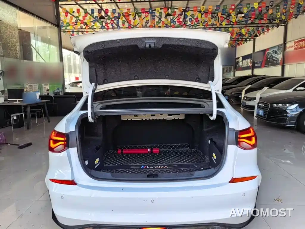 Chevrolet Monza 2023 1.3T Mild Hybrid Automatic Premium Edition — фото 19