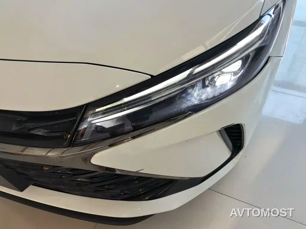 Chevrolet Monza 2023 1.3T Mild Hybrid Automatic Premium Edition — фото 24