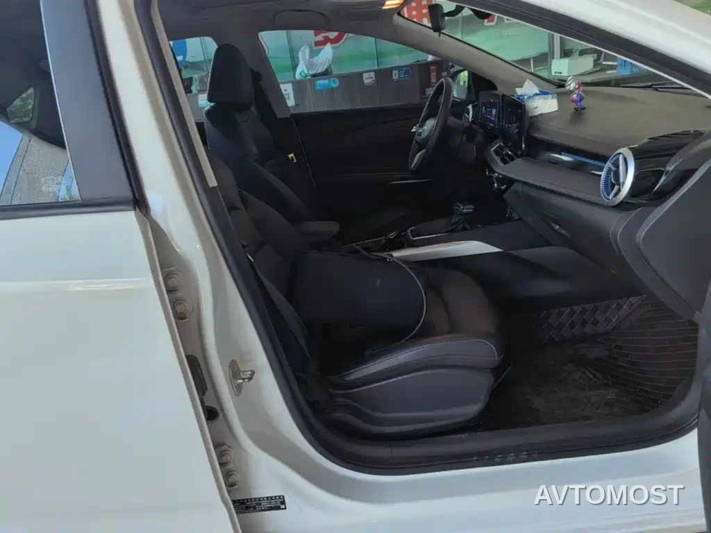 Chevrolet Monza 2023 1.3T Mild Hybrid Automatic Premium Edition — фото 25