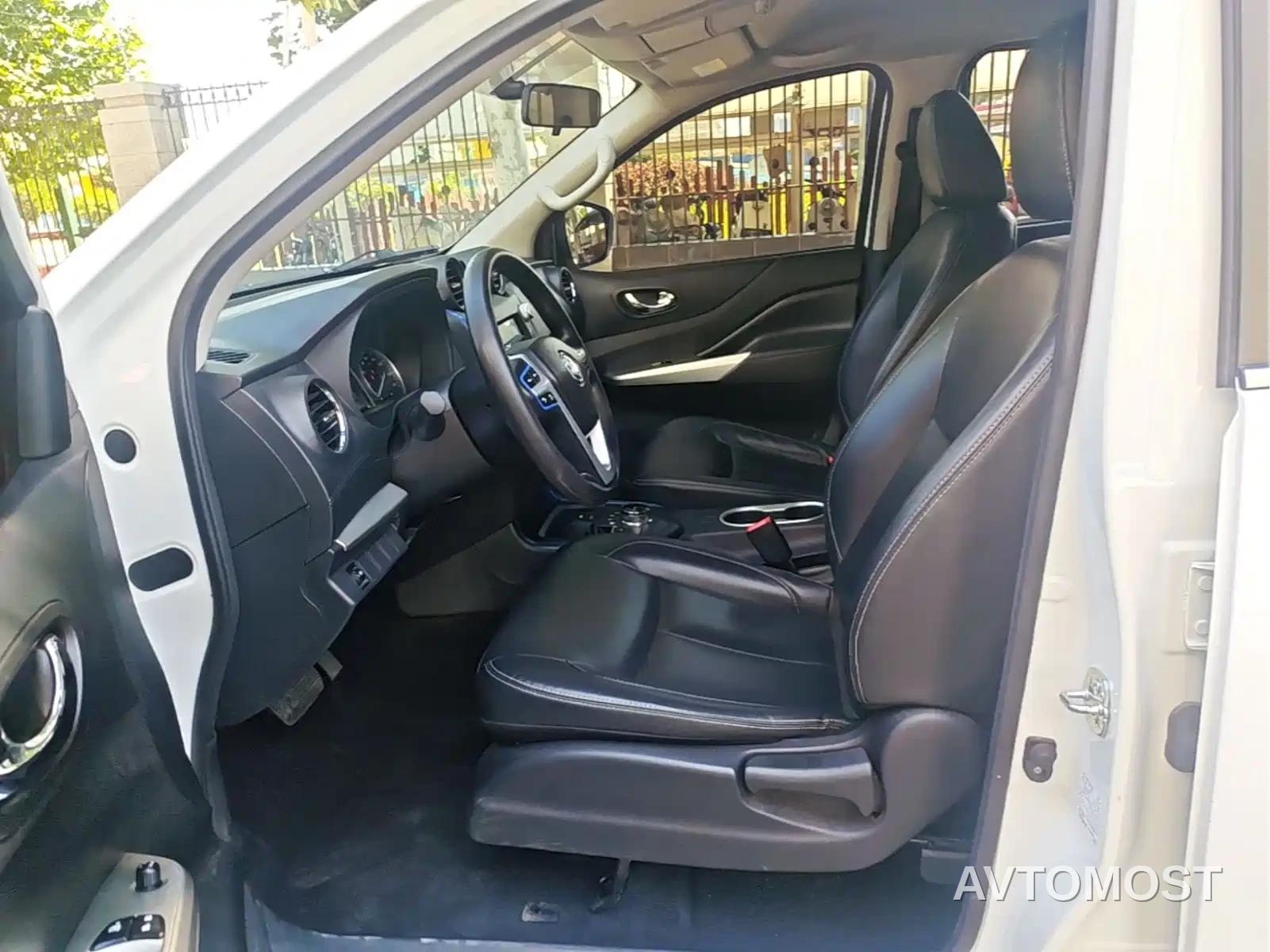 Dongfeng Rich 6 New Energy 2023 Bucket Standard Edition 350km — фото 12