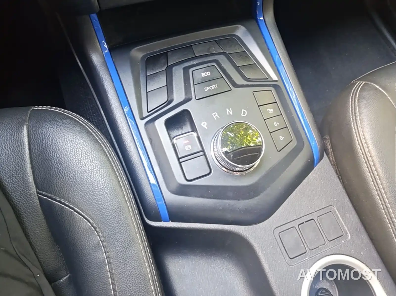 Dongfeng Rich 6 New Energy 2023 Bucket Standard Edition 350km — фото 18