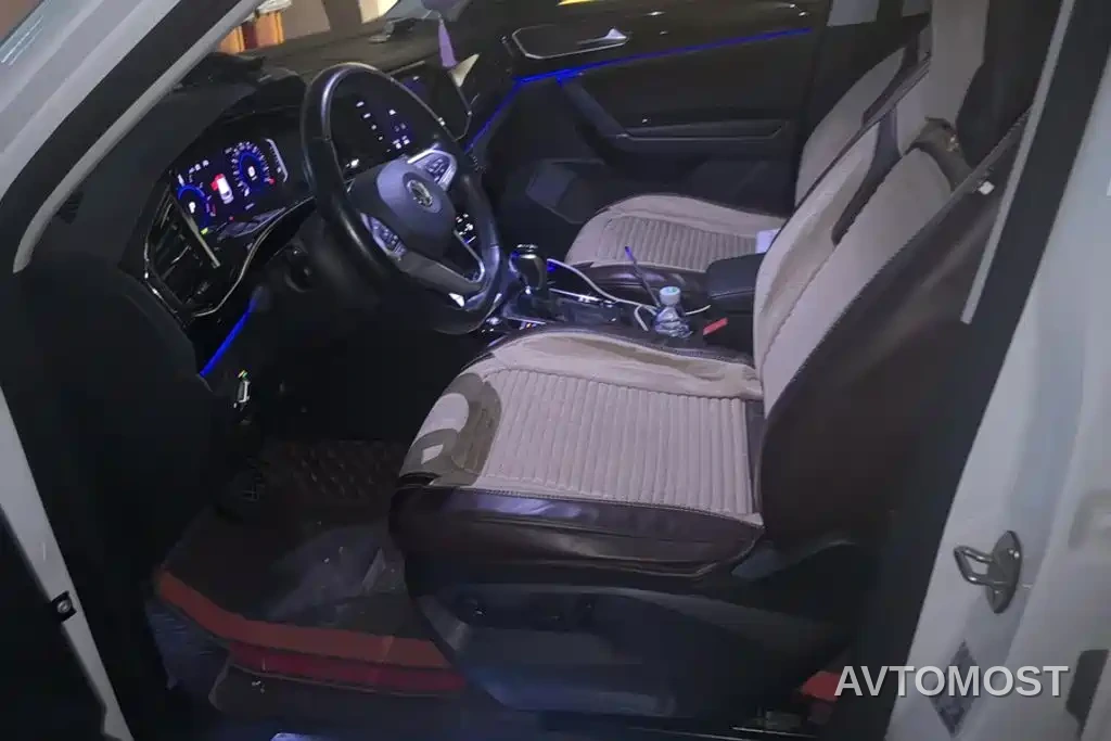 Volkswagen Tayron GTE Plug-in Hybrid 2020 Model 1.4T Luxury — фото 7
