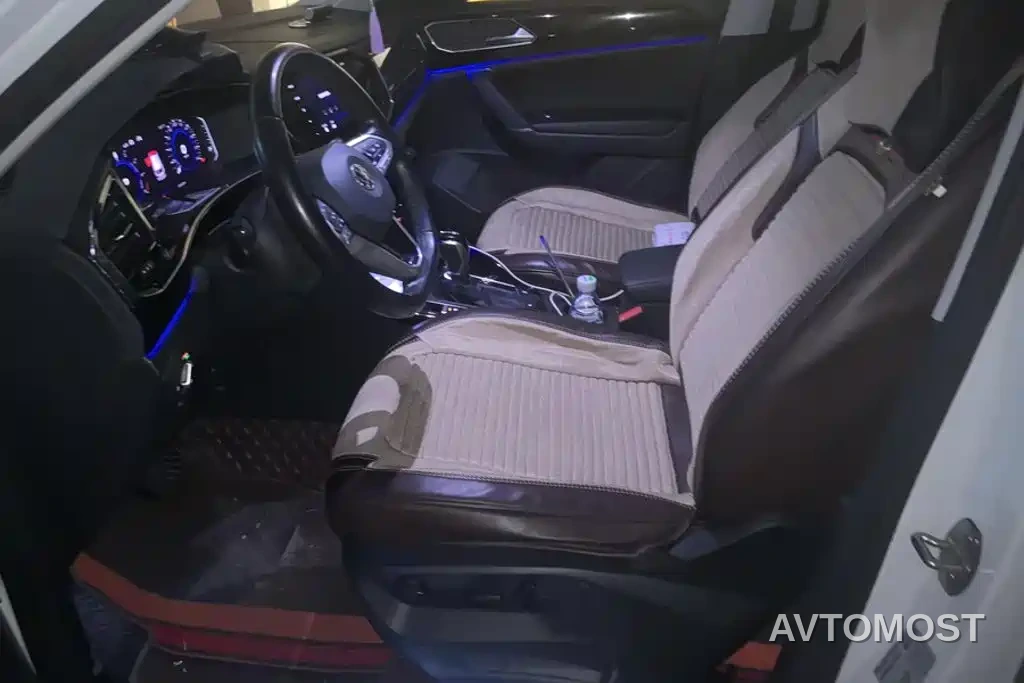 Volkswagen Tayron GTE Plug-in Hybrid 2020 Model 1.4T Luxury — фото 9
