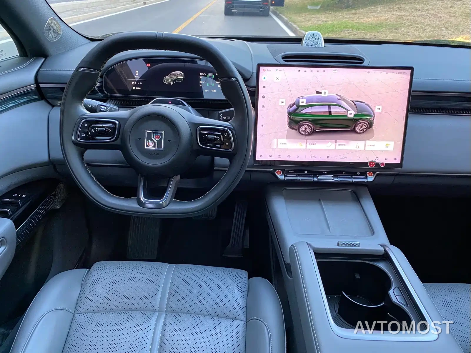 Zeekr 7X 2025 Model 75kWh RWD Smart Driving Edition — фото 13
