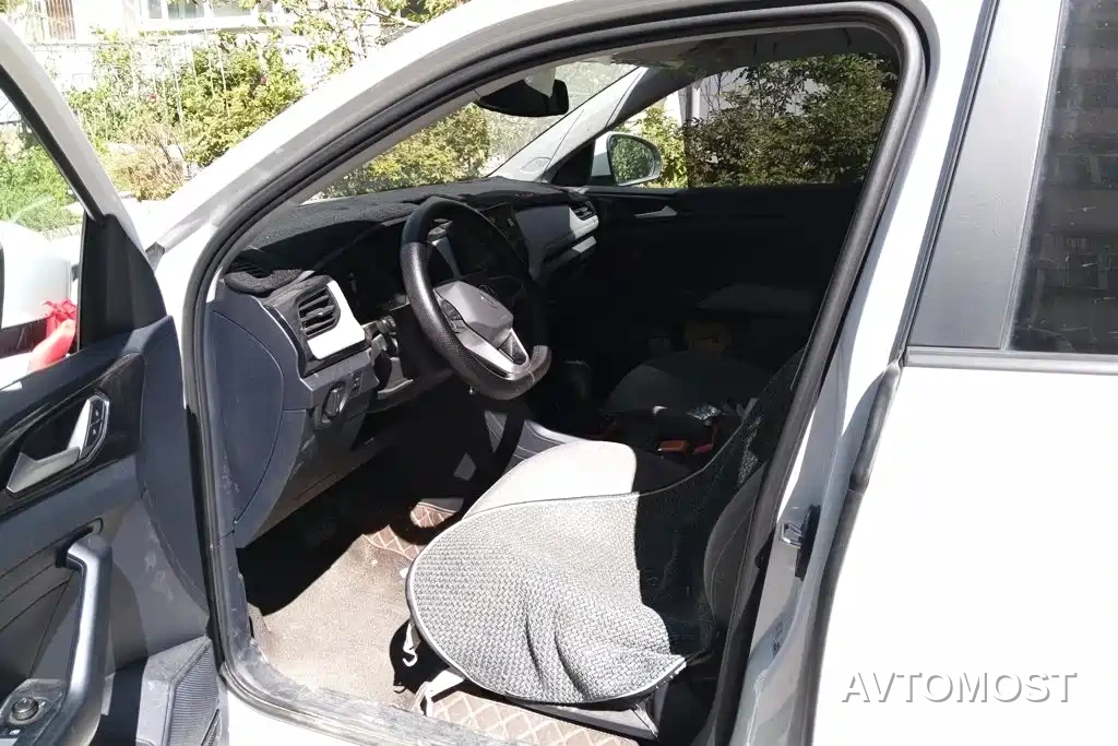 Volkswagen Tharu 2025 Model Rising Star 1.5L Advance Edition — фото 8
