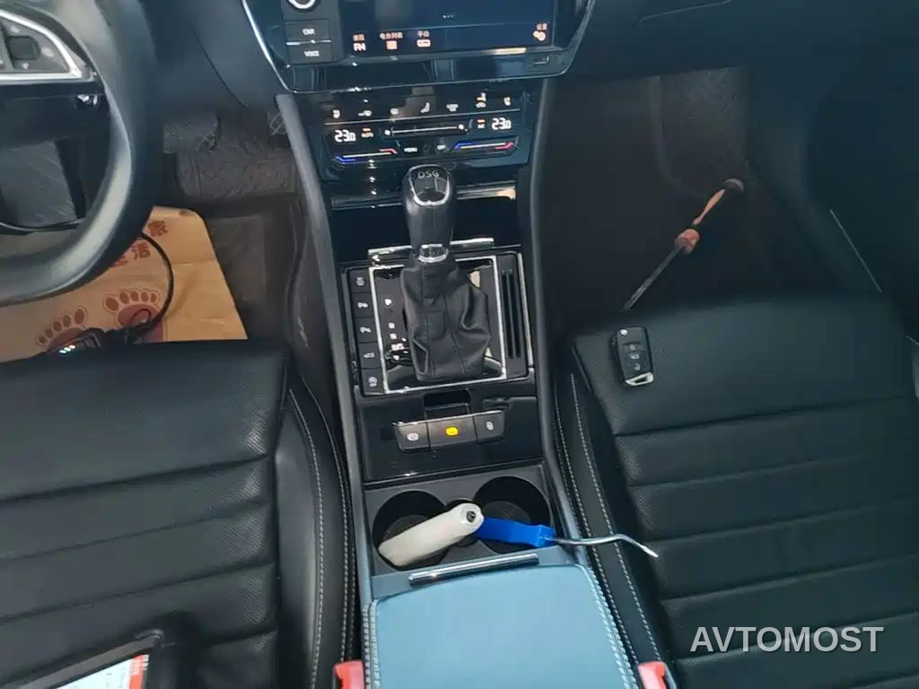 Škoda Superb 2019 Facelift TSI330 DSG Luxury — фото 13