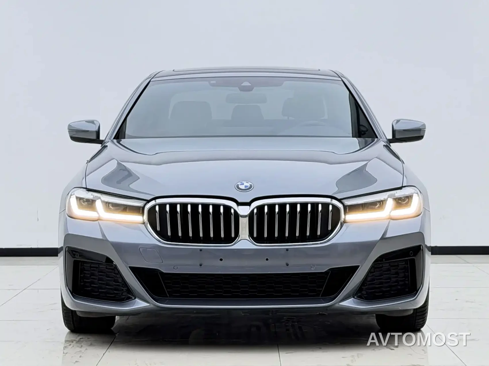 BMW 5 Series (Import) 2022 Model Second Facelift 525i M Sport Package — фото 2
