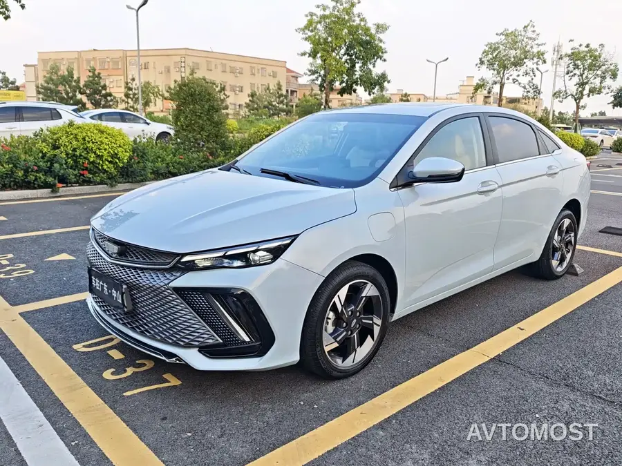 Geely Emgrand L HiP 2022 1.5TD-DHT Pro 100KM Travel Edition